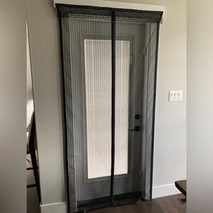 New magnetic mesh door screen. Heavy duty self sealing curtain.